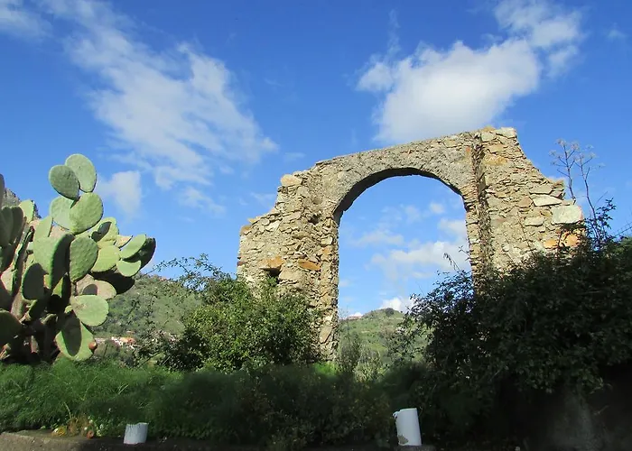컨트리하우스 Rifugio Dei Tre Pini 카스텔몰라